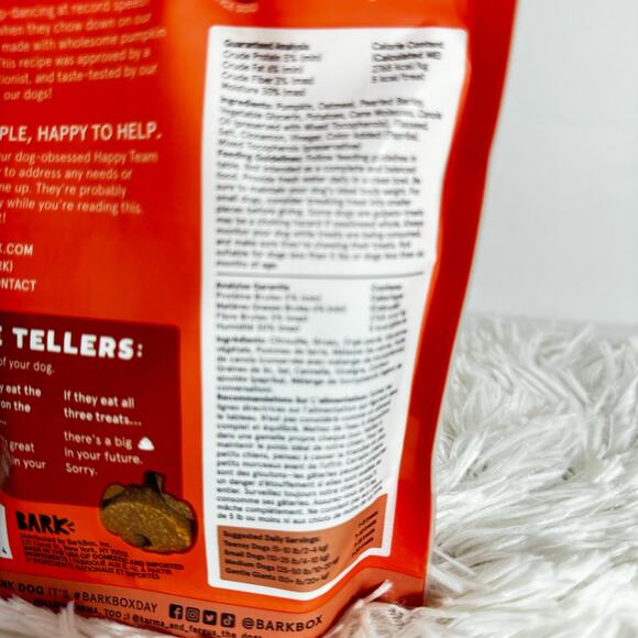 Dog Bark Jack O Loops with Pumpkin and cinnamon soft cookies NWT  4oz - Picture 3 of 4